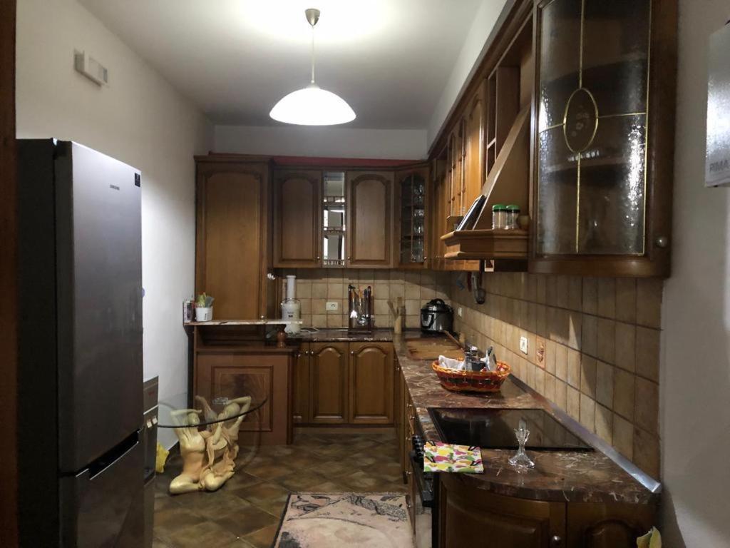 Kris'S Apartment Lezhë المظهر الخارجي الصورة